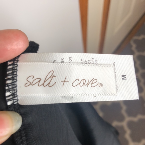 NWT Salt & Cove Juniors Cutout Halter Tankini SIZE MEDIUM NEW WITH TAGS - Picture 8 of 10